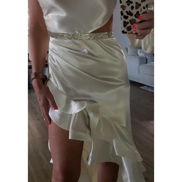 SOLD Monica One-Sleeve Asymmetric Ruffle Gown - Picture 7 of 16